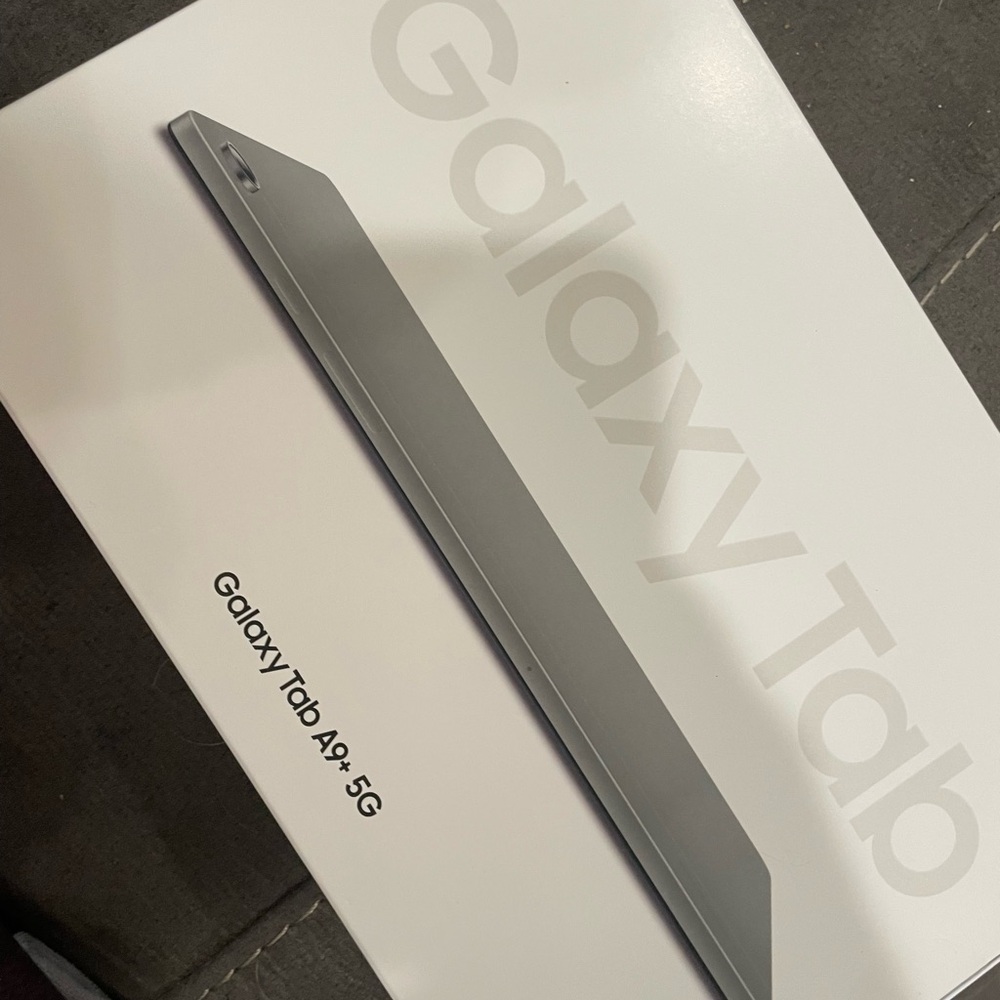 Galaxy Tablet - Picture 3 of 5